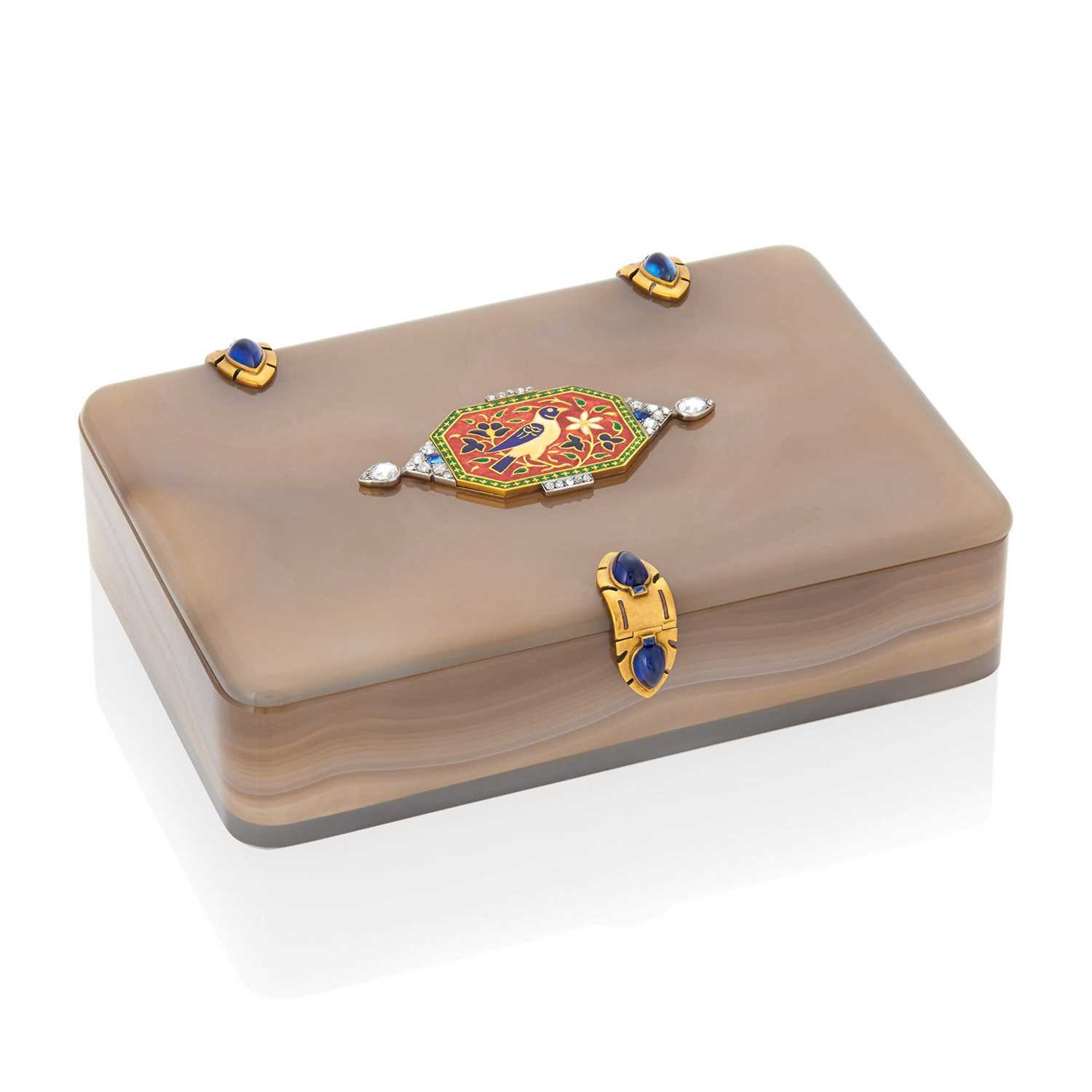 Lot 176 - Cartier Agate, Gold, Platinum, Diamond, Cabochon Sapphire and Enamel Case, France