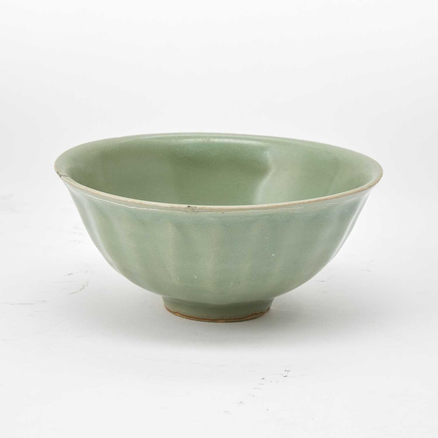 Lot 120 - Chinese Longquan Celadon 'Chrysanthemum' Bowl