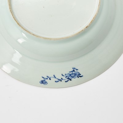 Lot 113 - Two Pairs of Chinese Export Blue and White Porcelain Dishes