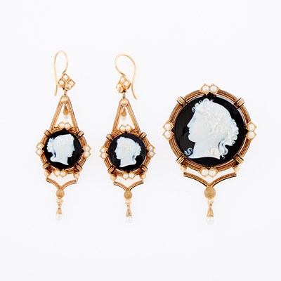 Lot 3168 - Gold, Sardonyx Cameo and Split Pearl Brooch and Pair of Pendant-Earrings
