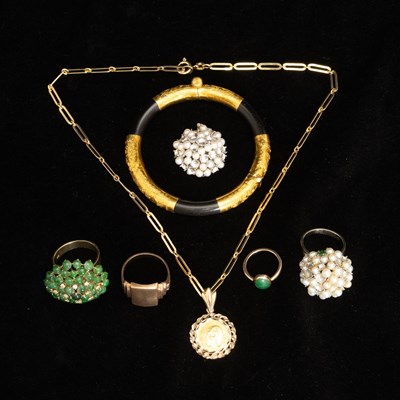 Lot 210 - Group of Gold and White Gold Jewelry