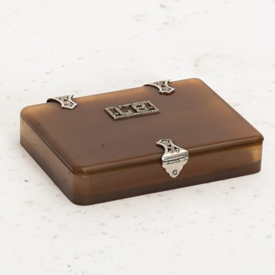 Lot 301 - Agate, Platinum, and Diamond Box