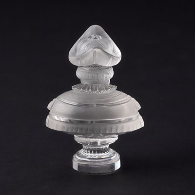 Lot 191 - Rock Crystal Figural Hand Seal