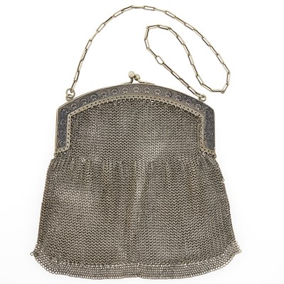 Lot 2296 - Silver Mesh Evening Bag