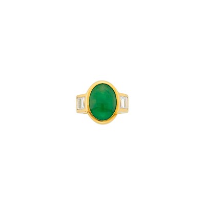 Lot 2058 - Gold, Jade and Diamond Ring
