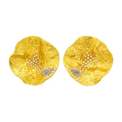 Lot 2088 - Coomi Pair of Two-Color Gold, Diamond and Colored Diamond 'Serenity' Earcllips