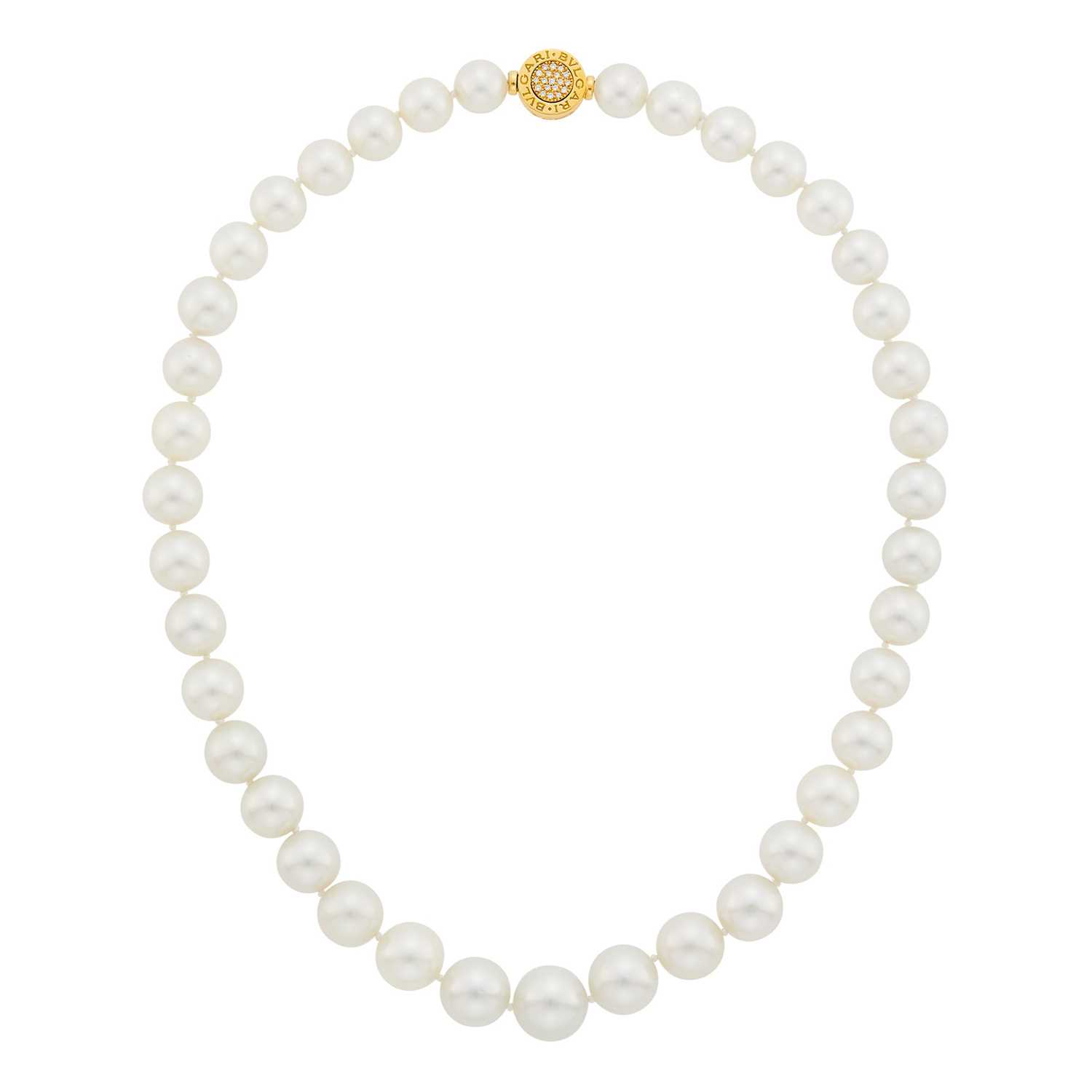 Lot 63 - Bulgari South Sea Cultured Pearl Necklace with Double-Sided Gold, Black Onyx and Diamond Clasp