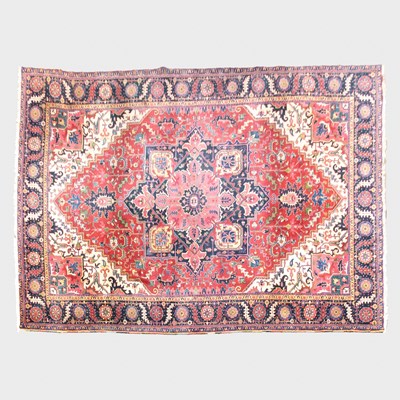Lot 372 - Medallion Rug