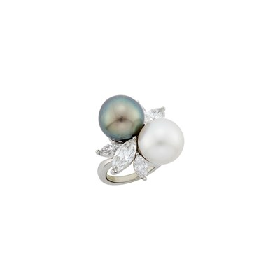 Lot 157 - Platinum, South Sea and Tahitian Gray Cultured Pearl and Diamond Ring
