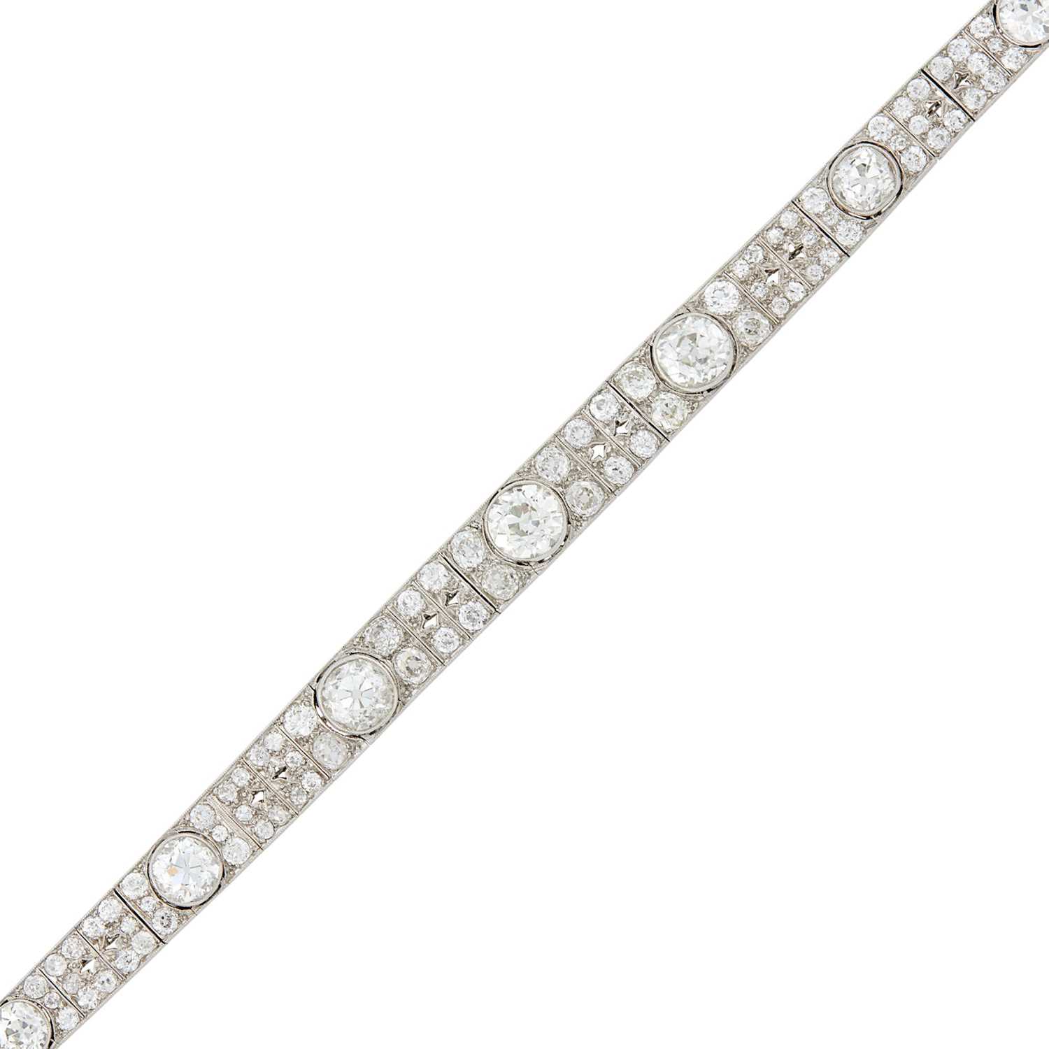 Lot 185 - Raymond C. Yard Platinum and Diamond Bracelet