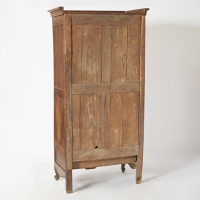 Lot 512 - Continental Inlaid Walnut Armoire