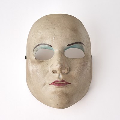 Lot 526 - The silver mask worn in the final Broadway performance of Phantom