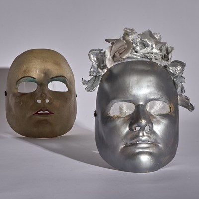 Lot 526 - The silver mask worn in the final Broadway performance of Phantom