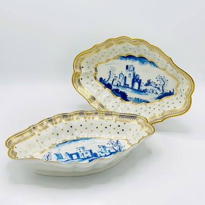 Lot 1205 - Pair of Caughley "Bright Landscape" Pattern Porcelain Dessert Dishes