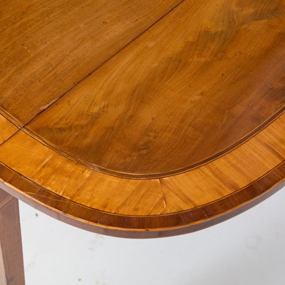 Lot 585 - George III Inlaid Mahogany Pembroke Table