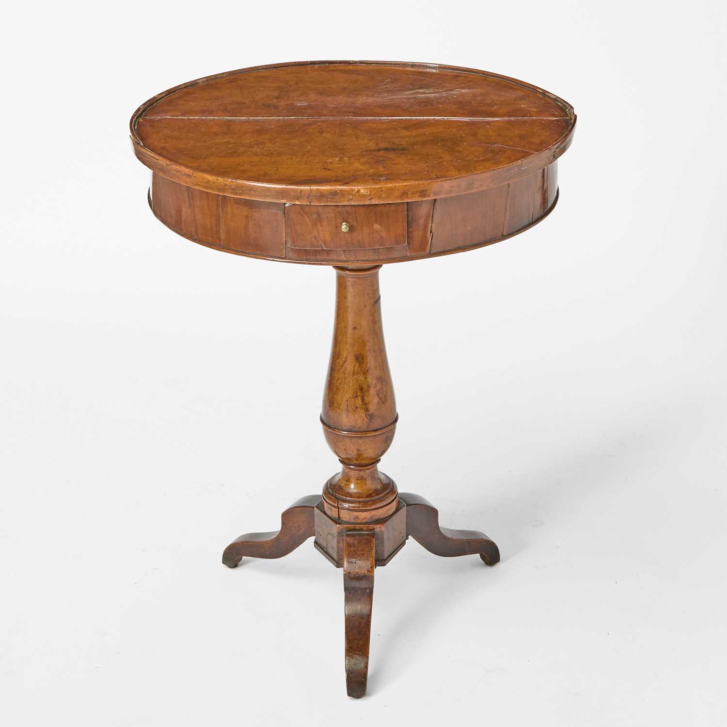 Lot 558 - Continental Walnut Tripod Table