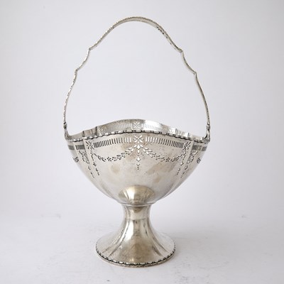 Lot 150 - Tiffany & Co. Sterling Silver "Marquise" Pattern Centerpiece Basket