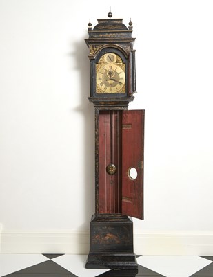 Lot 222 - Queen Anne Gilt and Black Japanned Longcase Clock
