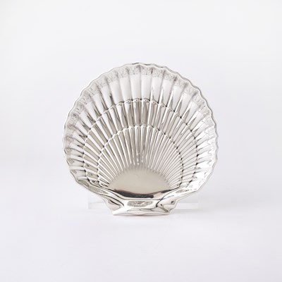 Lot 127 - Gorham for Cartier Sterling Silver Shell-Form Dish
