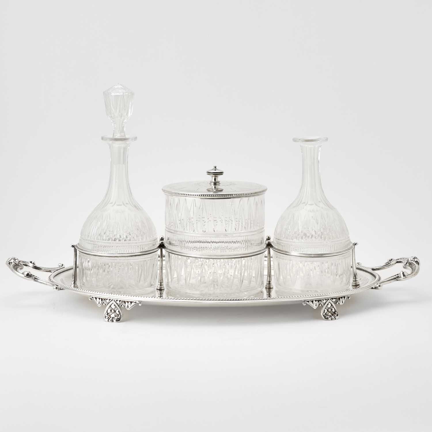 Lot 101 - English Silver-Plated Bar Tray