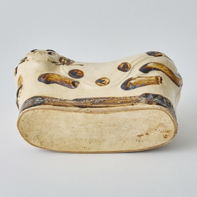 Lot 148 - Chinese Painted Pottery Cat-Form Pillow