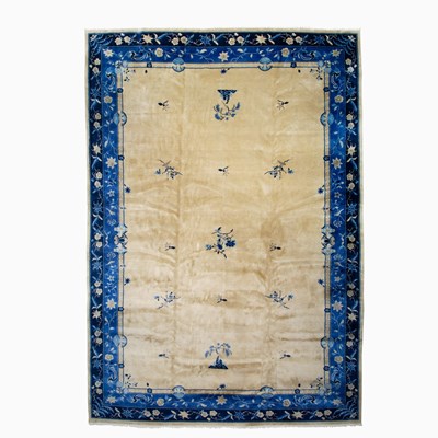 Lot 313 - Chinese Carpet