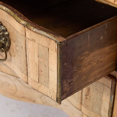 Lot 333 - Pair of Continental Inlaid Walnut Commodes