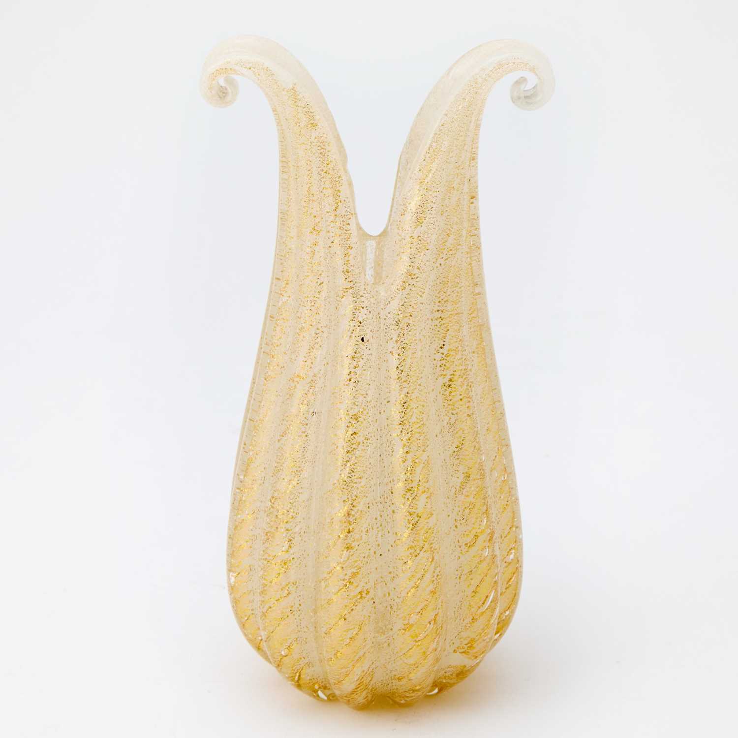 Lot 555 - Murano Blown Glass 'Cordonato Oro' Vase