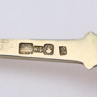 Lot 107 - Russian Silver-Gilt and Niello Dessert Flatware Service