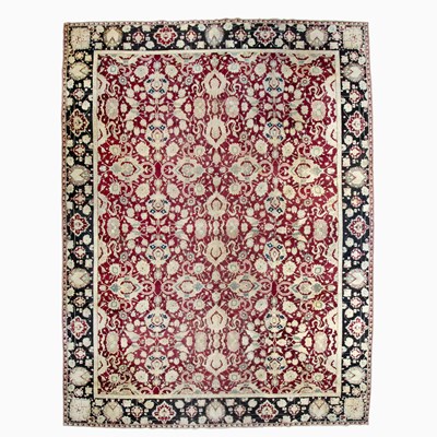 Lot 622 - Agra Carpet