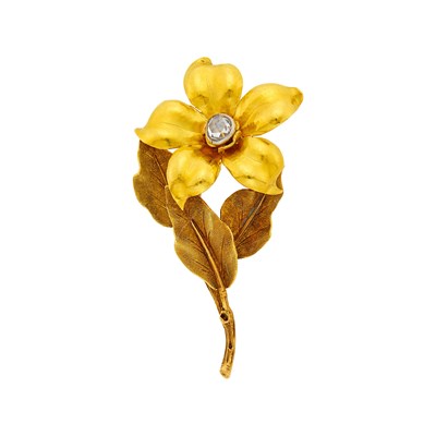 Lot 2048 - Mario Buccellati Gold and Diamond Flower Pendant