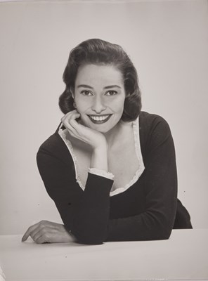 Lot 10 - The important and extensive archive of original fashion photographs of model Dorothy Rice, 1945-58