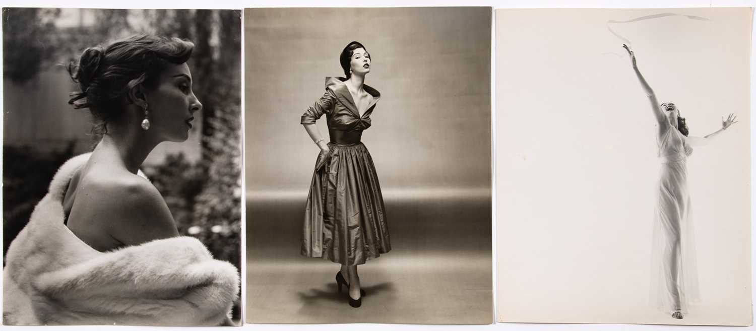 Lot 10 - The important and extensive archive of original fashion photographs of model Dorothy Rice, 1945-58