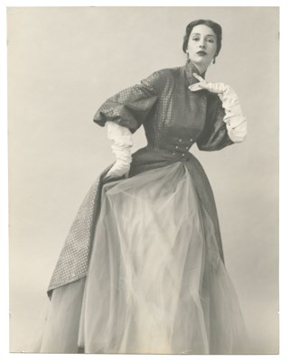 Lot 10 - The important and extensive archive of original fashion photographs of model Dorothy Rice, 1945-58