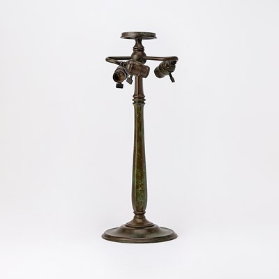 Lot 679 - Tiffany Studios Bronze and Leaded Glass 'Feather’ Table Lamp