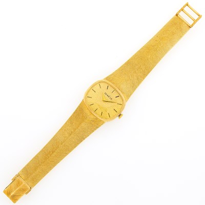 Lot 2211 - Gentleman's Gold Wristwatch