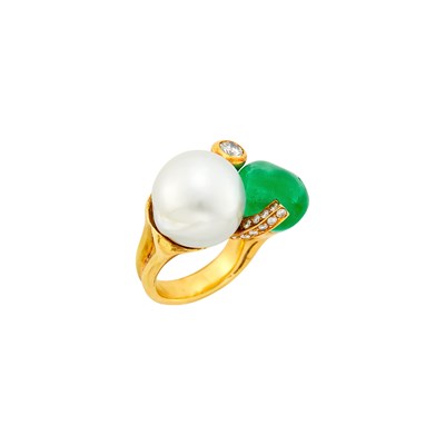 Lot 1085 - Misani Marini Gold, Semi-Baroque South Sea Cultured Pearl, Tumbled Emerald Bead and Diamond Ring