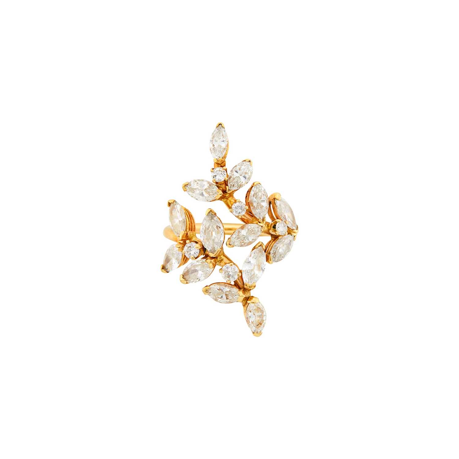 Lot 1028 - Gold and Diamond Ring