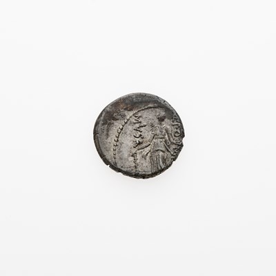 Lot 28 - Q. Pomponius Musa. c. 66 B.C.E. AR Denarius (3.90g, 17mm).