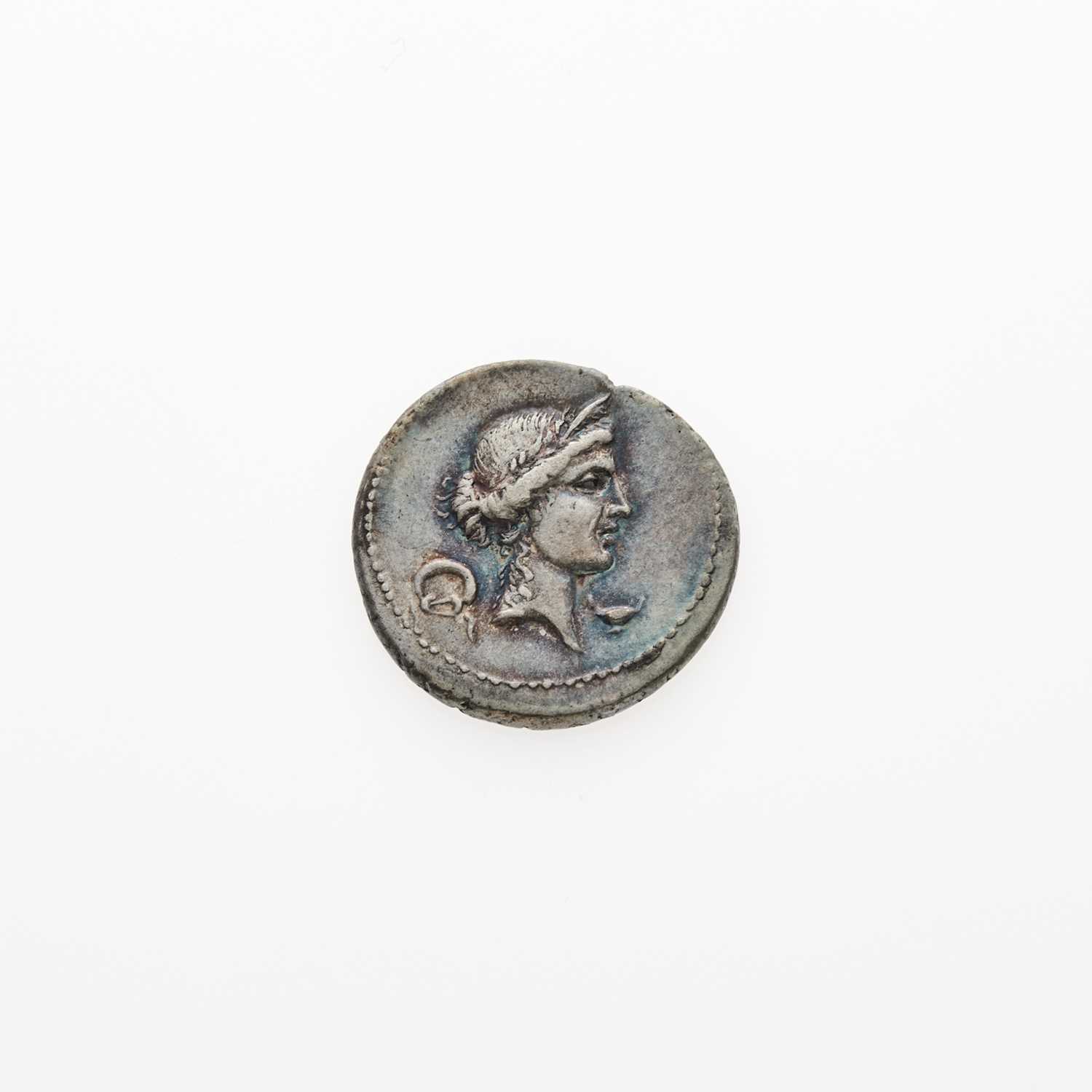 Lot 31 - M. Aemilius Lepidus. c. 61 B.C.E. AR Denarius (3.90g, 19mm).