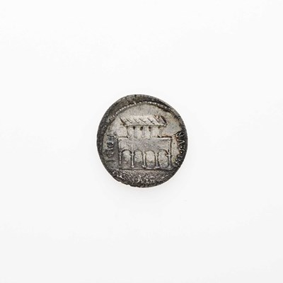 Lot 37 - Titus Didius. c. 55 B.C.E. AR Denarius (4.00g, 18.5mm).