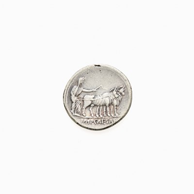 Lot 78 - Octavian. c. 29-27 B.C.E. AR Denarius (3.86g, 19mm).