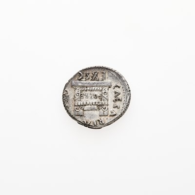 Lot 87 - Augustus and Q. Rustius (Moneyer) c. 19 B.C.E. AR Denarius (3.62g, 18mm).