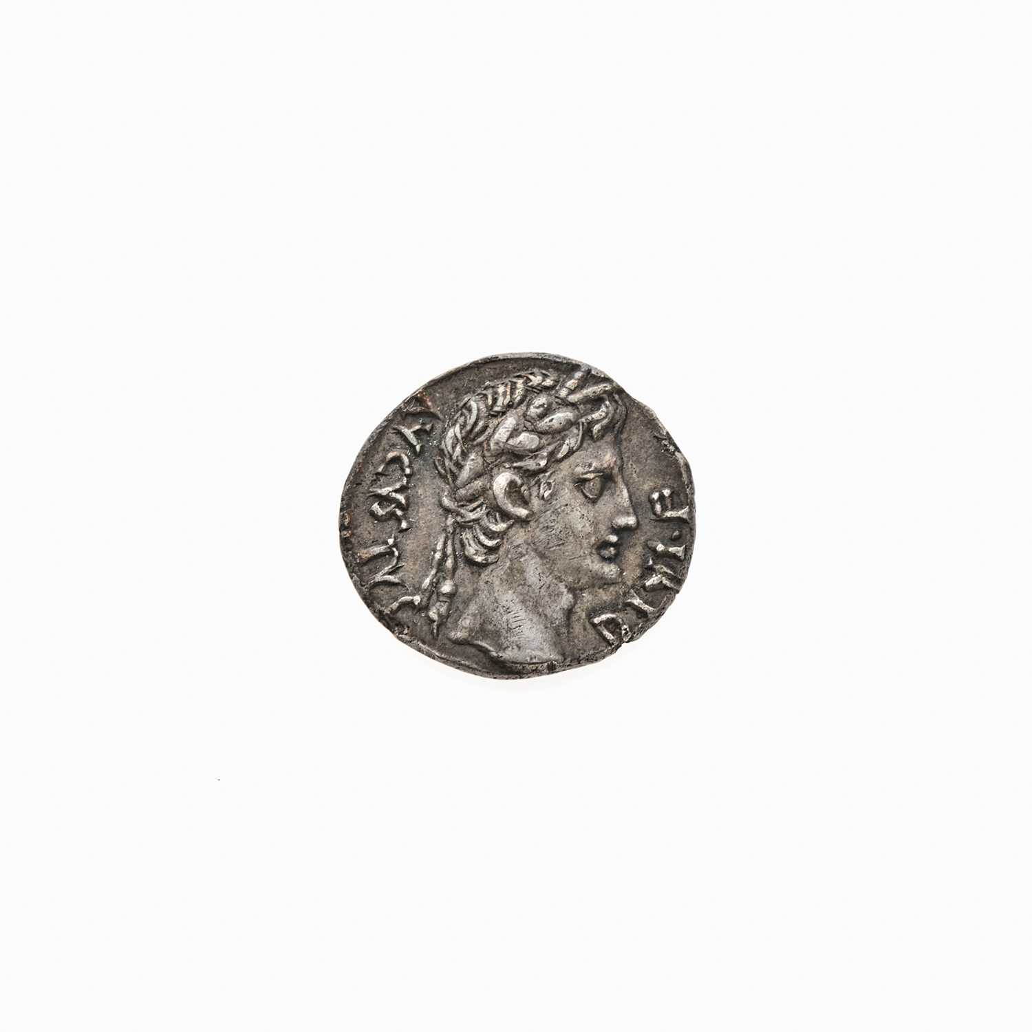 Lot 91 - Augustus. c. 8-7 B.C.E. AR Denarius (3.75g, 18mm).