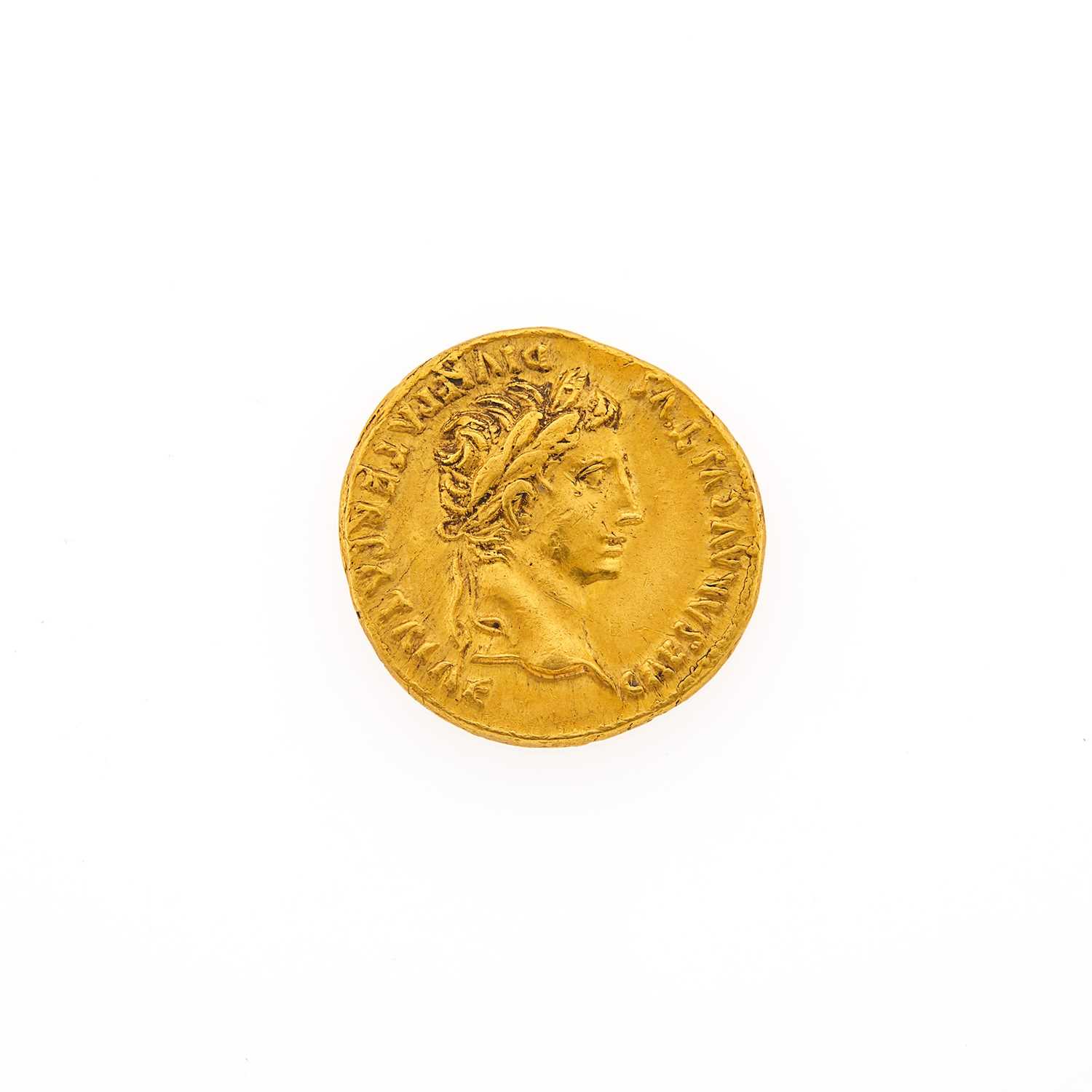 Lot 92 - Augustus, Emperor. c. 7-6 B.C.E. AV Aureus (7.67g, 20mm).