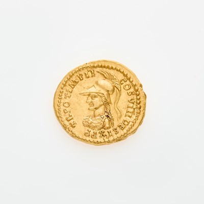 Lot 106 - Domitian, Caesar. c. 82 C.E. AV Aureus (7.75g, 19mm).