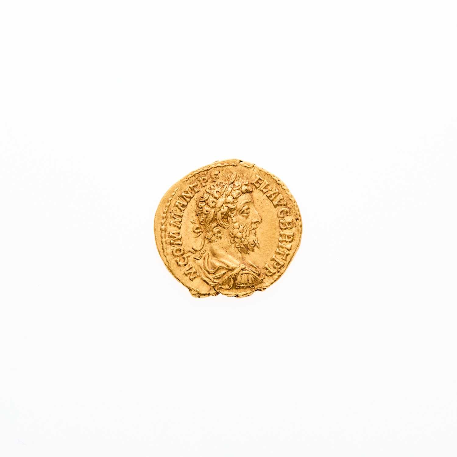 Lot 120 - Commodus. c. 189 C.E. AV Aureus (7.33g, 20mm).
