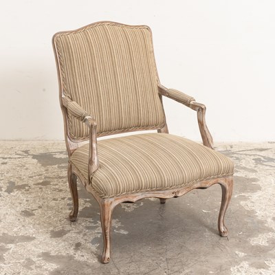 Lot 289 - Louis XV Style Painted Wood Fauteuil