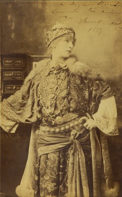 Lot 90 - A large format inscribed photograph of Sarah Bernhardt
