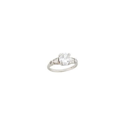 Lot 61 - Platinum and Diamond Ring